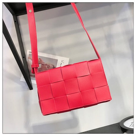 SQUARE WOVEN CROSSBODY BAG - 4 COLORS